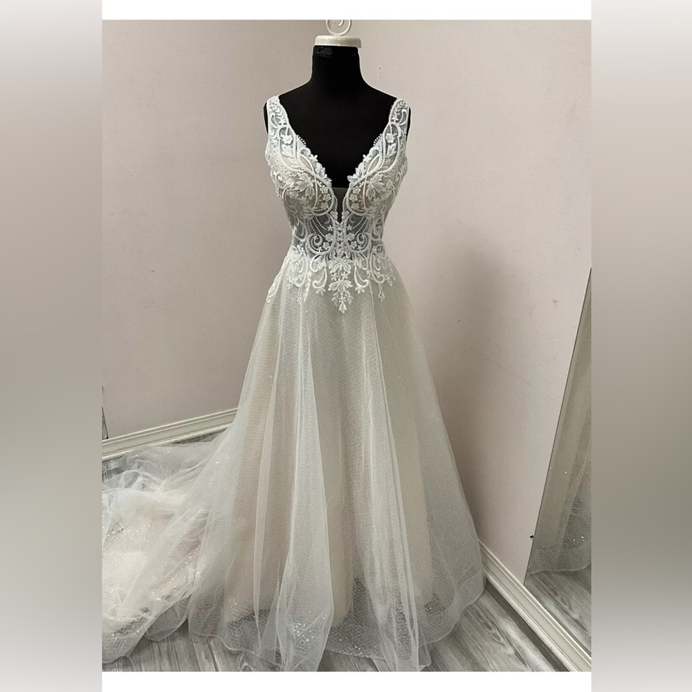 Rebecca Ingram Wedding Dress 12